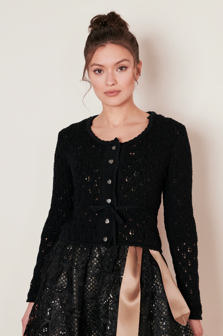 جاكيت اسود فلورنتيني